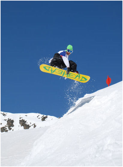 Tom throws a Mute into the piste bashing session