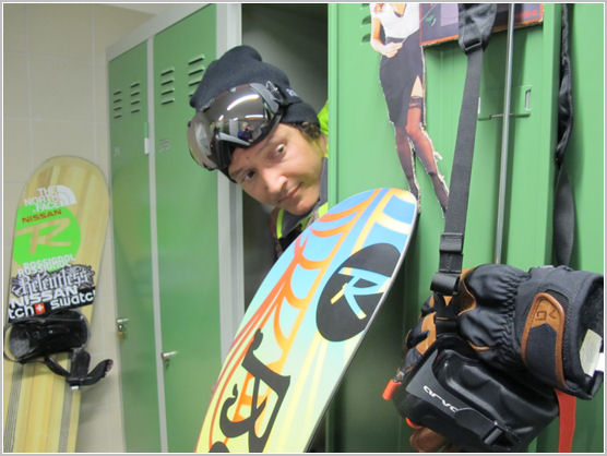 Since Jeremy Jones escaped the evil clutches of Rossignol, Arno has been keeping Xavier De Le Rue locked up
